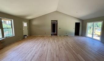 151 Bluebird Ln, Brooklyn, CT 06234