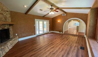 101 Robin Ave, Weatherford, TX 76086