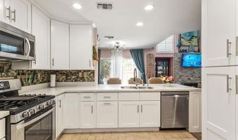 4610 Los Alamos Way C, Oceanside, CA 92057