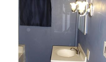 8 Holiday Ln, Standish, ME 04084