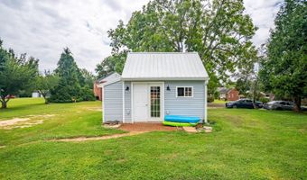 260 N Main St, Amherst, VA 24521