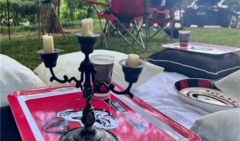 585 White Cir 406, Athens, GA 30605