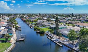 6531 SANTIAGO Ct, Apollo Beach, FL 33572