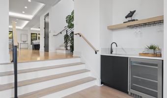 3644 N VERMONT St, Arlington, VA 22207