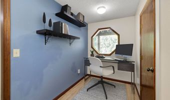 17699 S HOLLY Ln, Oregon City, OR 97045