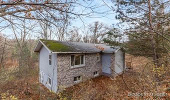 8945 Vergennes St SE, Ada, MI 49301