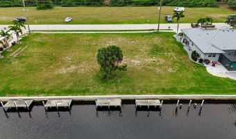 2818 AMP 2824 MAGDALINA Dr, Punta Gorda, FL 33950