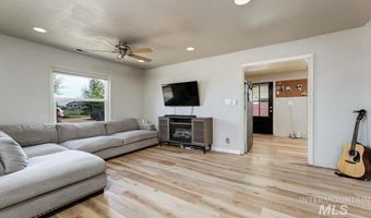 2212 Willow St, Caldwell, ID 83605