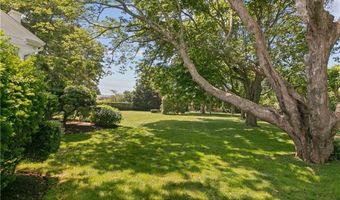 718 Bellevue Ave 5, Newport, RI 02840