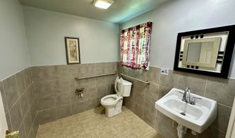 1601 E 53rd St, Anderson, IN 46013