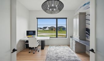 1004 NW Hugg Dr, Polk City, IA 50226