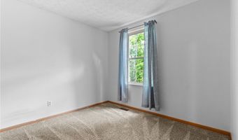 1097 Pebble Brook Dr, Columbus, OH 43240