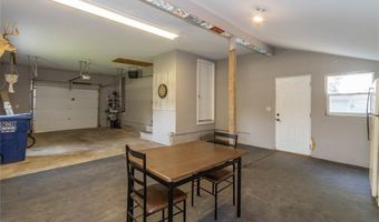 805 31st Ave, Middle Amana, IA 52203