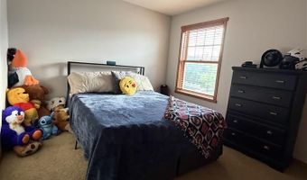 11662 Laketowne Vw, Albertville, MN 55301