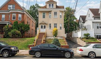 98 W 31ST St, Bayonne, NJ 07002
