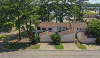 192 Lakebend Cir, Brandon, MS 39042