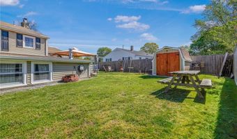 1 Pinehurst Rd, East Providence, RI 02915