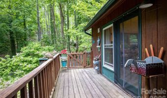 8 Westward Way, Bakersville, NC 28705