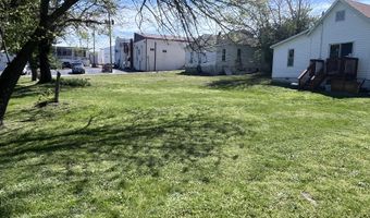 107 N Lister St, Ava, MO 65608