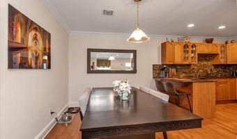 150 I U Willets Rd, Albertson, NY 11507