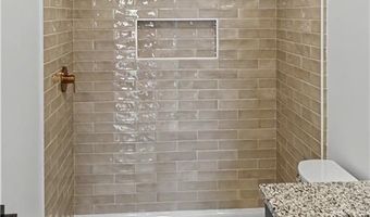 18 Tacoma St, Cranston, RI 02920