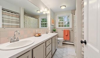 5 Myrtle Dr, Acton, MA 01720