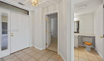 6 Village North Dr 119, Hilton Head Island, SC 29926