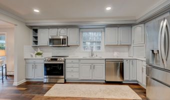 143 Juniper Dr, Avon, CT 06001