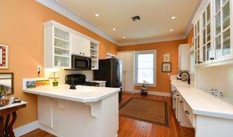 160 Ave C, Apalachicola, FL 32320