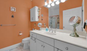 16 Weathervane Rd 16, Bristol, CT 06010