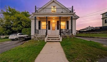 32 Maplewood Ave, Cranston, RI 02920