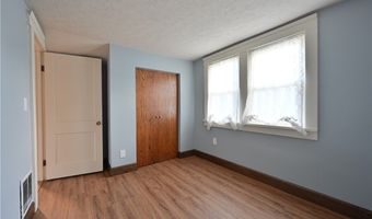 891 Park Ave, Amherst, OH 44001