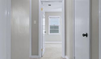 1917 Palmyra Rd, Albany, GA 31701