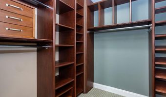 20 Sanctuary Dr, East Greenwich, RI 02818