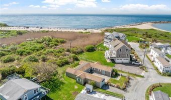 1 Offshore Rd 32, Narragansett, RI 02882