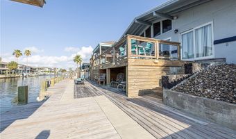 189 Driftwood Dr, City By The Sea, TX 78336