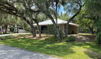1990 Snyder Dr, Alva, FL 33920