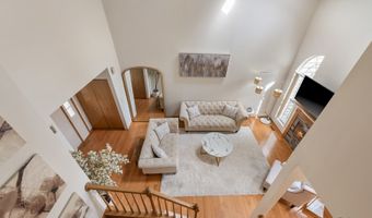 39911 Golf Ln, Antioch, IL 60002
