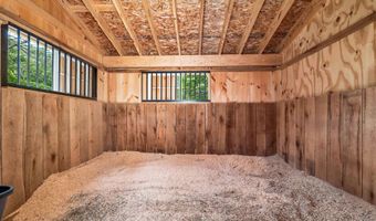 52 Lyford Rd, Brookfield, NH 03872