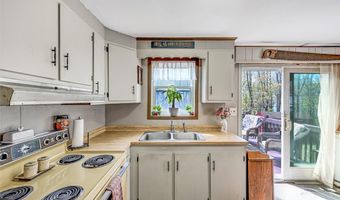 72 Tunkhannock Dr, Albrightsville, PA 18210