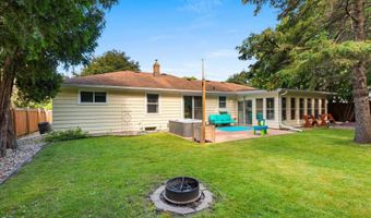 1312 N VIOLA St, Appleton, WI 54911