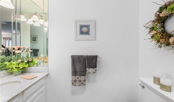 320 Westmoreland St D2, Narragansett, RI 02882