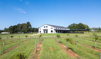 207 Wolf Creek Dr, Americus, GA 31719