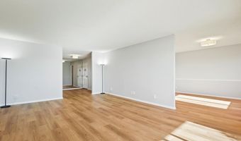 5904 MOUNT EAGLE Dr 818, Alexandria, VA 22303