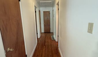 6 Riverview Dr, Athens, OH 45701