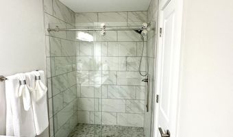 2775 Gady Pines Dr, Adrian, MI 49221