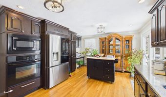 23 Elmwood Dr, Berkley, MA 02779