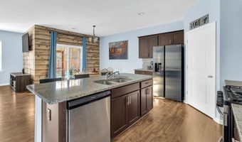 461 All Seasons Dr, Boiling Springs, SC 29316