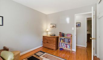 4703 EXETER St, Annandale, VA 22003