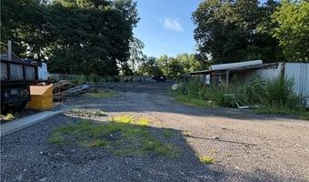 92 Irons Ave, Johnston, RI 02919